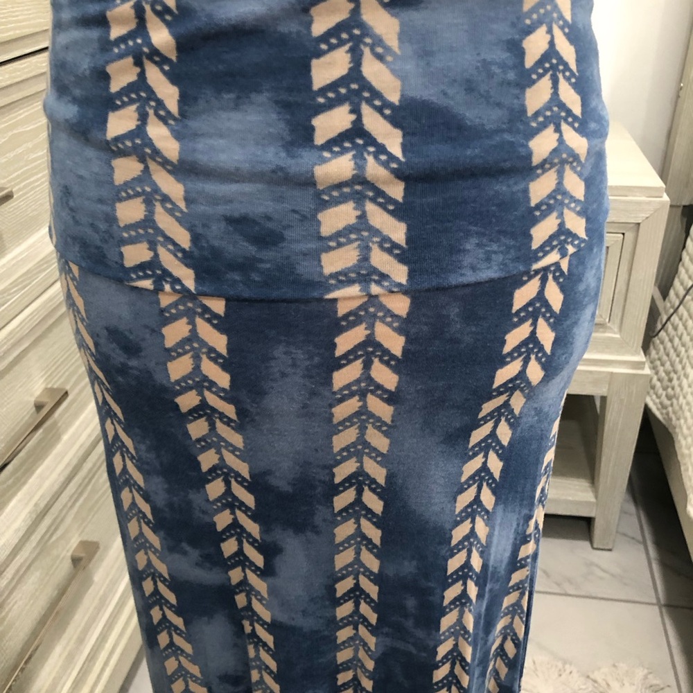 Billabong Blue and Beige Patterned Maxi Skirt - Picture 6 of 8